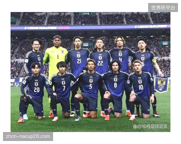 日本队边路攻击线迎来“幸福的烦恼”，久保建英与三笘薰将争夺战术核心地位。